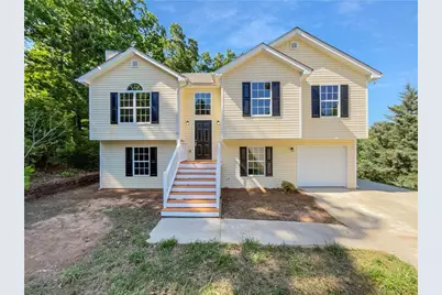 2997 Burton Circle, Gainesville, GA 30507 - Photo 1