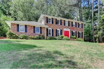 1450 Holly Bank Circle, Dunwoody, GA 30338 - Photo 1