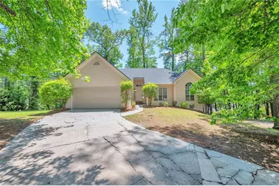 616 Lone Oak Court, Lithonia, GA 30058 - Photo 1
