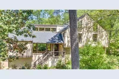 2755 Whitehurst Drive NE, Marietta, GA 30062 - Photo 1