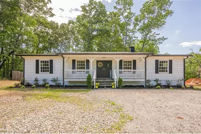 130 April Trace, Dawsonville, GA 30534 - Photo 1