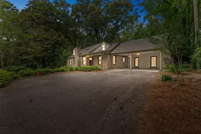 2596 Midway Road, Decatur, GA 30030 - Photo 1