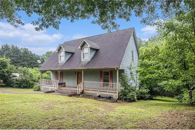 198 Hickory Avenue, Demorest, GA 30535 - Photo 1