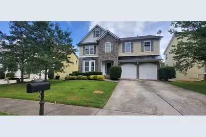 136 Lakeshore Parkway, Newnan, GA 30263 - Photo 1