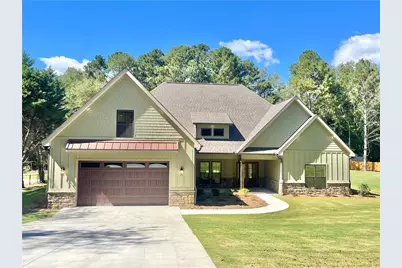 130 Cambridge Court, Calhoun, GA 30701 - Photo 1