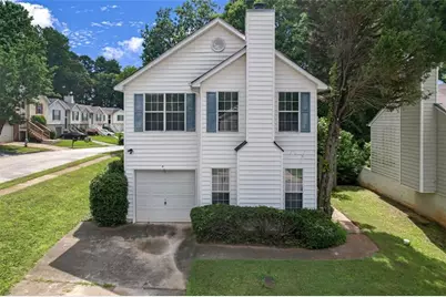 800 Tradd Court, Stone Mountain, GA 30087 - Photo 1