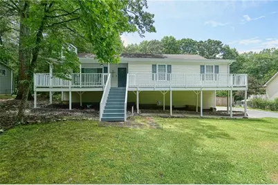 6223 Emerald Springs Drive SE, Acworth, GA 30102 - Photo 1