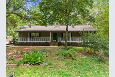 3592 Lakeview Drive, Gainesville, GA 30501 - Photo 1