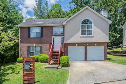 999 Brecken Lane, Lithonia, GA 30058 - Photo 1