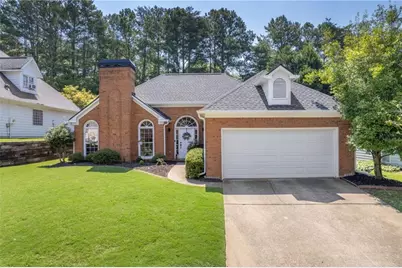 180 Glen Holly Drive, Roswell, GA 30076 - Photo 1