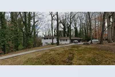 1370 SW Loch Lomond Trail SW, Atlanta, GA 30331 - Photo 1