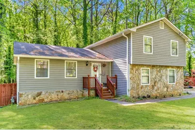 484 Aberdeen Drive, Stone Mountain, GA 30083 - Photo 1