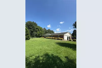 447 SE Lovebridge Road SE, Calhoun, GA 30701 - Photo 1