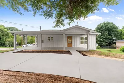 3604 E Bolding, Flowery Branch, GA 30542 - Photo 1