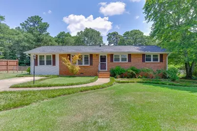 180 Glendale Heights, Winterville, GA 30683 - Photo 1