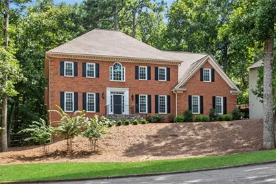 215 Cliffchase Close, Roswell, GA 30076 - Photo 1