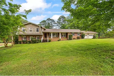 401 N 5th Avenue, Winder, GA 30680 - Photo 1