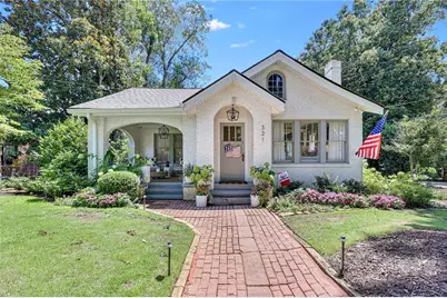321 North Avenue, Gainesville, GA 30501 - Photo 1