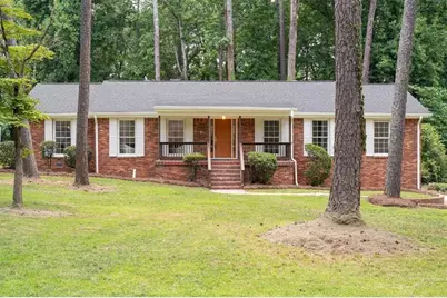 761 Lynn Circle SW, Atlanta, GA 30311 - Photo 1