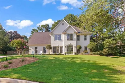 135 Broadwell Oaks Court, Alpharetta, GA 30004 - Photo 1