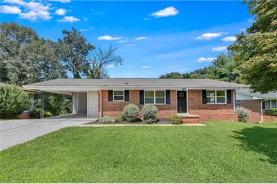 430 Holly Drive, Gainesville, GA 30501 - Photo 1