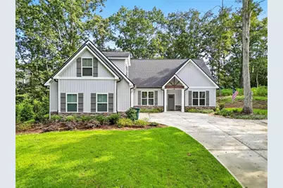 564 Oakland Drive SE, Calhoun, GA 30701 - Photo 1