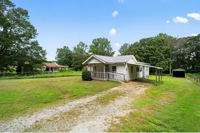 4823 Oak Street, Union City, GA 30291 - Photo 1