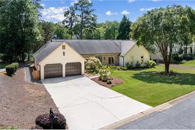 4014 Penhurst Drive, Marietta, GA 30062 - Photo 1