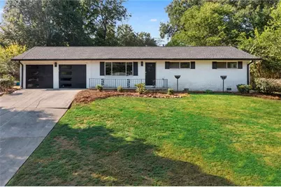 16 Greenbriar Avenue, Cartersville, GA 30120 - Photo 1