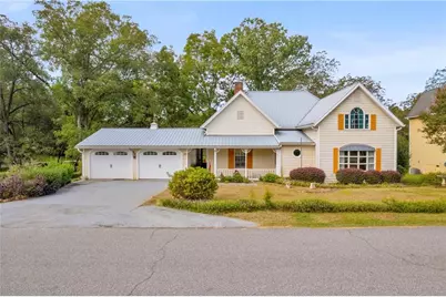 241 Sims Street, Maysville, GA 30558 - Photo 1