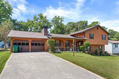 4262 Mountain Glen Trace, Snellville, GA 30039 - Photo 1