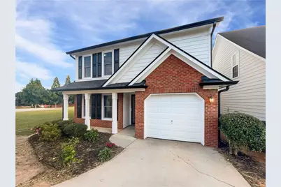 9562 Lakeview Circle, Union City, GA 30291 - Photo 1