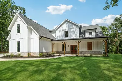 613 Ann Court, Woodstock, GA 30188 - Photo 1