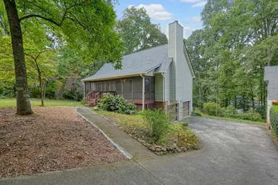 1162 Rolling Green Drive, Acworth, GA 30102 - Photo 1