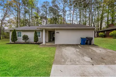 8404 Park Ridge Lane, Riverdale, GA 30274 - Photo 1