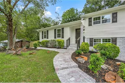 1050 Tanglewood Trail, Woodstock, GA 30189 - Photo 1