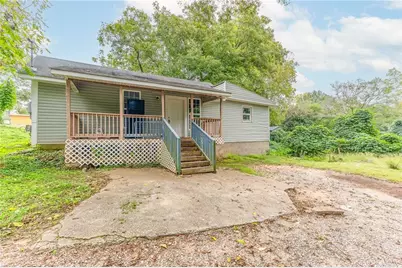 474 Martin Alley, Gainesville, GA 30501 - Photo 1