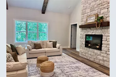 327 Crest Pointe S, Bremen, GA 30110 - Photo 1