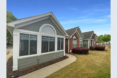 2252 Carefree Circle #3, Marietta, GA 30062 - Photo 1