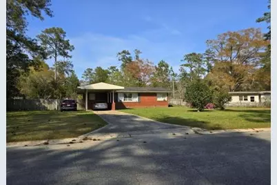 904 Barbara Circle, Moultrie, GA 31768 - Photo 1