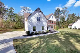 165 Durham Ests Dr, Sharpsburg, GA 30277 - Photo 1