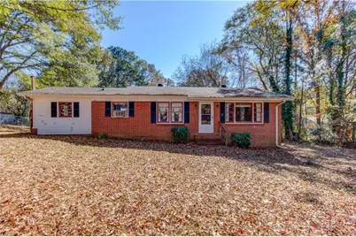 289 Bell Avenue, Hoschton, GA 30548 - Photo 1