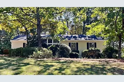 2567 Kingsley Drive NE, Marietta, GA 30062 - Photo 1