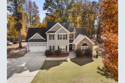 732 E Jefferson Street, Hoschton, GA 30548 - Photo 1