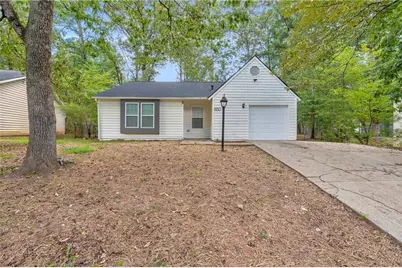 850 Greenhedge Drive, Stone Mountain, GA 30088 - Photo 1