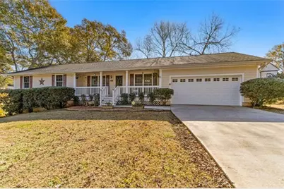 244 State Street, Commerce, GA 30529 - Photo 1