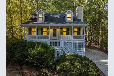 6280 Oakleaf Drive, Flowery Branch, GA 30542 - Photo 1