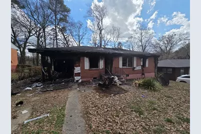 678 Quaker Street SW, Atlanta, GA 30315 - Photo 1