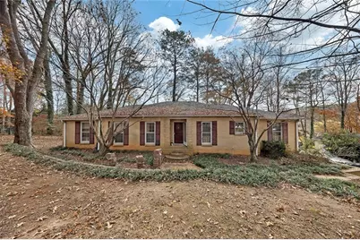 4520 Huntridge Drive NE, Roswell, GA 30075 - Photo 1