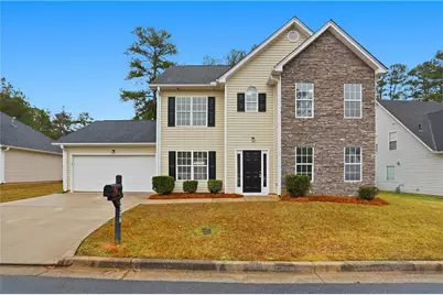 5556 Claridge Circle, Stonecrest, GA 30038 - Photo 1